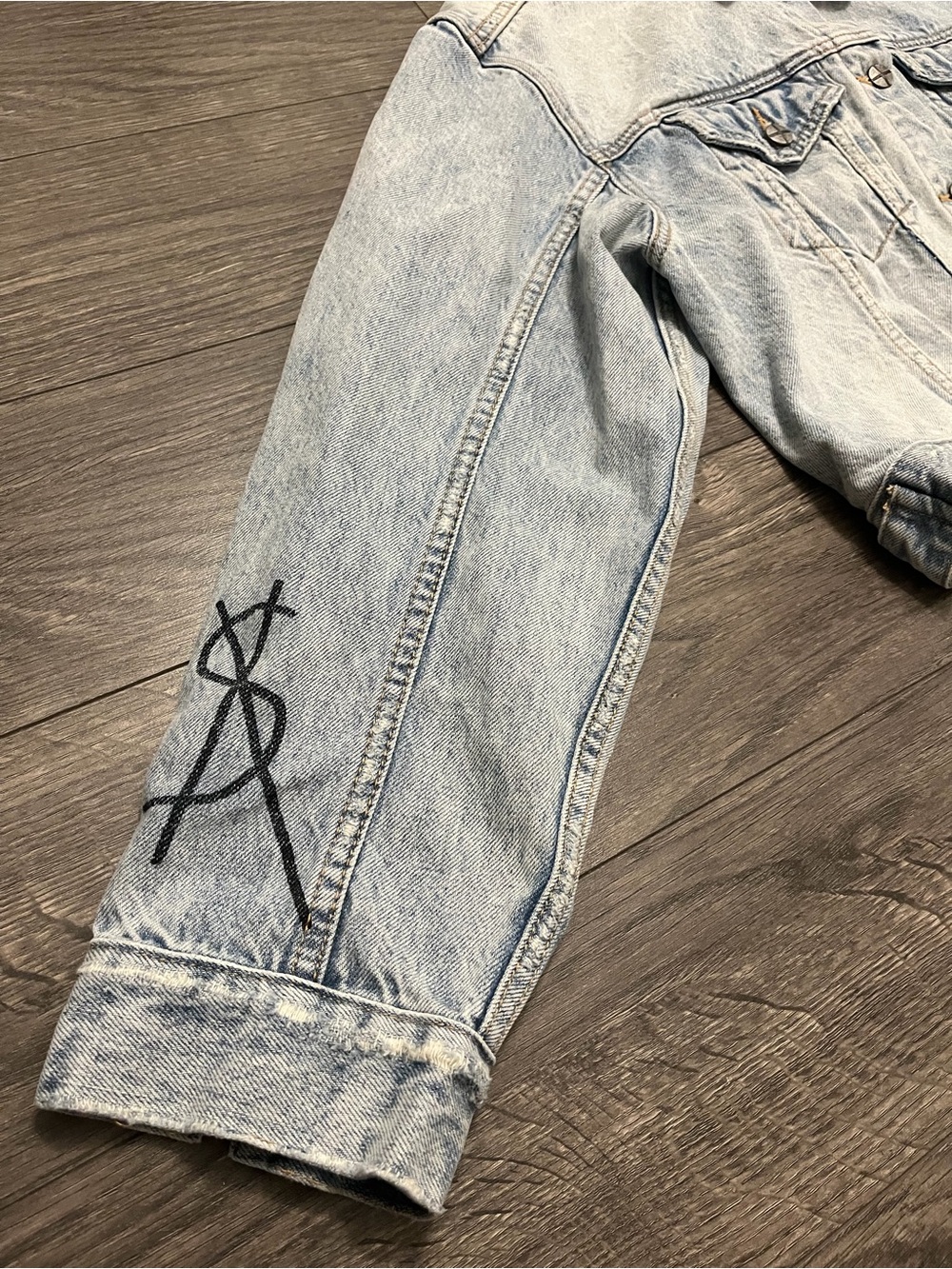 Ksubi Light Wash Denim Jacket with Sleeve Graphic image 4